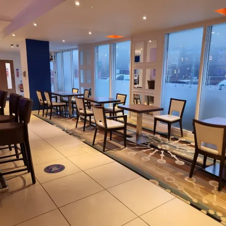 Holiday Inn Express WAKEFIELD by IHG