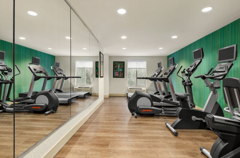 Holiday Inn Express & Suites Philadelphia - MT. Laurel by IHG photo 2