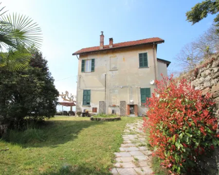 Vittoria Hotels in Ghiffa