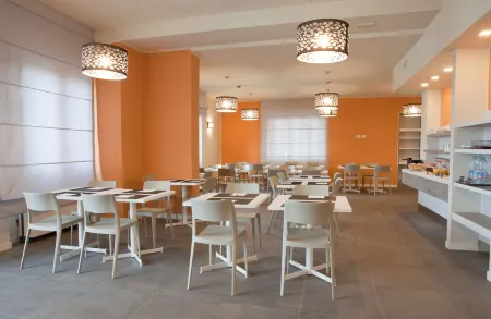 Hotel Sirio, Sure Hotel Collection by Best Western Отели в г. Capriate San Gervasio