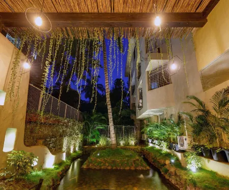 Hotel Maratha Regency Отели в г. Колхапур