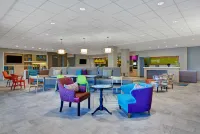 Home2 Suites by Hilton Fort Myers Colonial Blvd - 3 stjerner