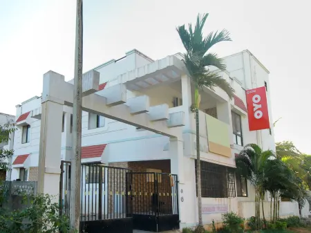 OYO 8282 Heritage Residency