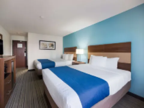 Ramada by Wyndham Effingham Hotels in Effingham