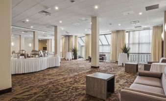 Best Western Premier Calgary Plaza Hotel  Conference Centre