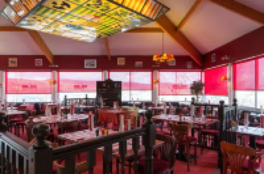 ดิ ออริจินัล ซิตี้ โฮเทล ลาโคโปลิส แซ็งเอเตียนใต้