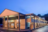 Motel 6 Old Saybrook, CT - 주차장