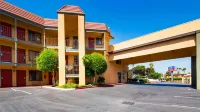 Rancho San Diego Inn & Suites