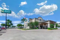 Quality Inn & Suites Durant Hotels in Durant