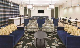 La Quinta Inn & Suites by Wyndham Karnes City - Kenedy