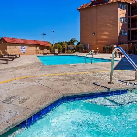 Lompoc Valley Inn and Suites