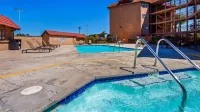 Lompoc Valley Inn and Suites - Pools