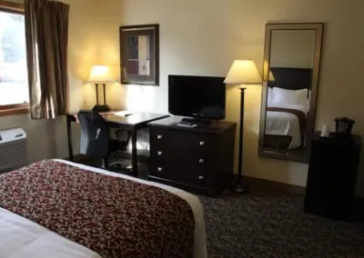 Valley Inn Sanford Medical Center Hotel a 