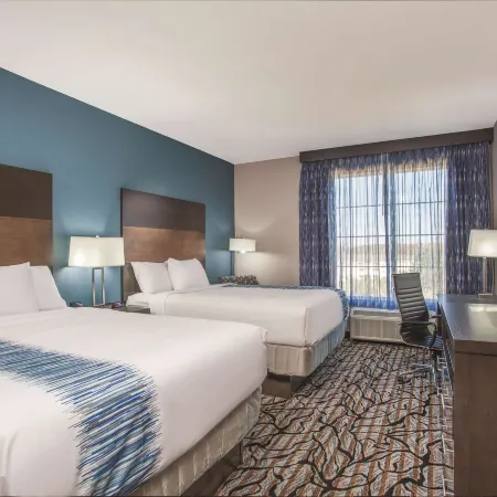 La Quinta Inn & Suites by Wyndham Cullman Отели в г. Калмэн