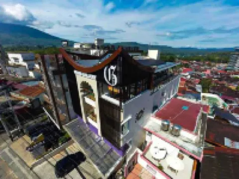 Grand Gallery Hotel Bukittinggi ブキティンギのホテル
