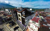 Grand Gallery Hotel Bukittinggi Hotels near Tree House Inyiak