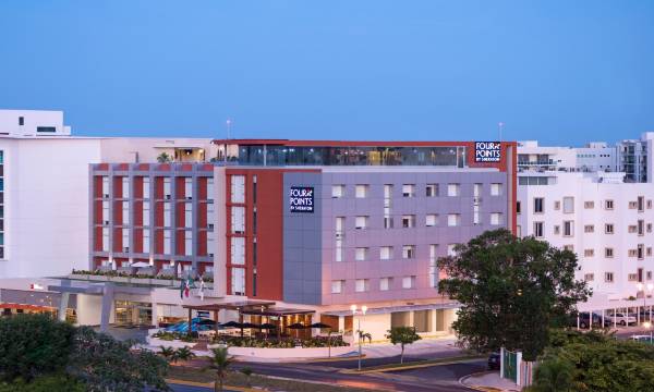 Four Points by Sheraton Cancun Centro