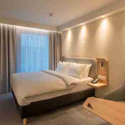 Holiday Inn Express & Suites Potsdam Rooms