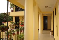 Lucky's Hotel y Casino Hotels in San Isidro de El General