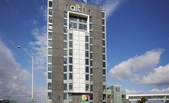 Alt Hotel Toronto Airport