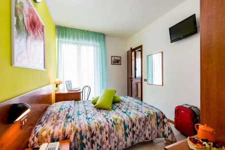 Hotel Villa Truentum Отели в г. Alba Adriatica