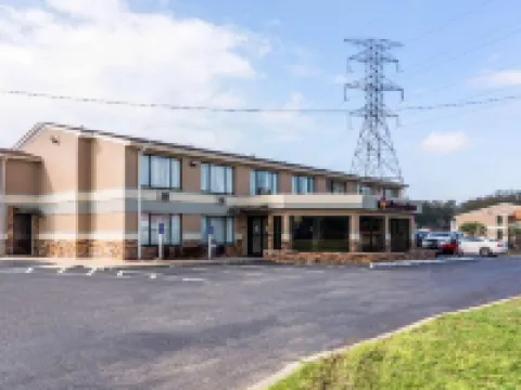 Quality Inn Hotels in Brent