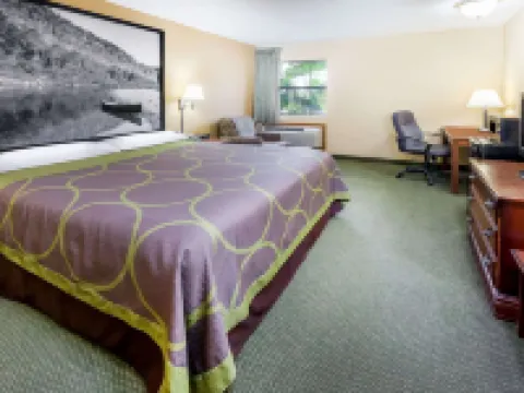 Super 8 by Wyndham Pine Bluff Hotels in Pine Bluff