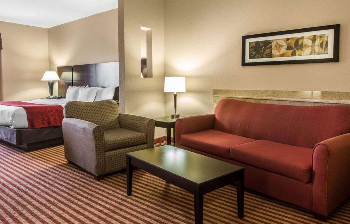 Comfort Suites