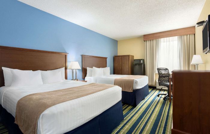 Days Inn by Wyndham Fargo