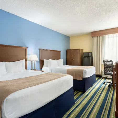 Days Inn by Wyndham Fargo