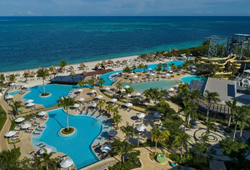 Dreams Natura Resort and Spa