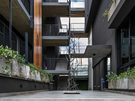 The Emerald Apartments