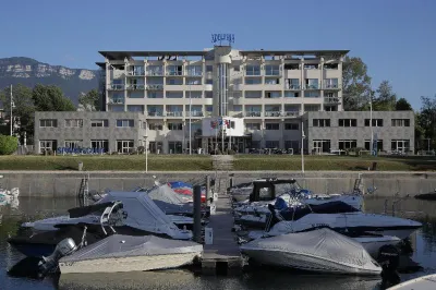 Hotel & Spa Marina d'Adelphia Các khách sạn gần Hotel de Ville