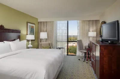Charleston Marriott Hotels near William Aiken House