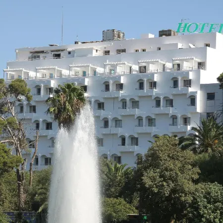 Ambassadeurs Hôtel