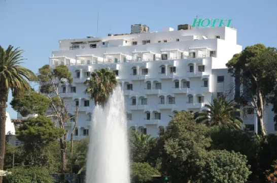 Ambassadeurs Hôtel