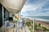 Best in Jaco Condos at Diamante del Sol - con vista mare