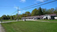 Peninsula Motel - Motels