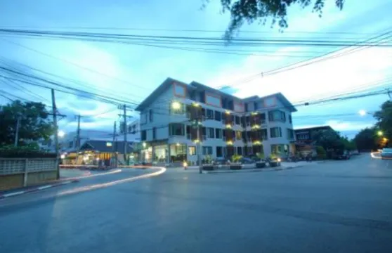 城市拉薩達公寓酒店