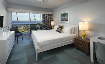 La Jolla Cove Suites