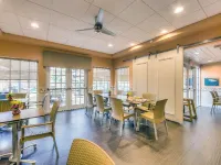 Inn of Naples, Tapestry Collection by Hilton Hoteles en Naples