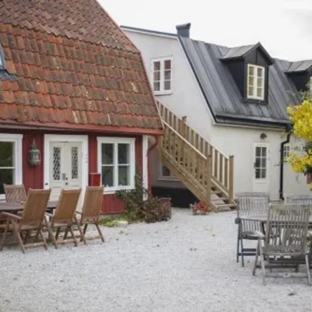 Mullbärsgårdens Bed and Breakfast