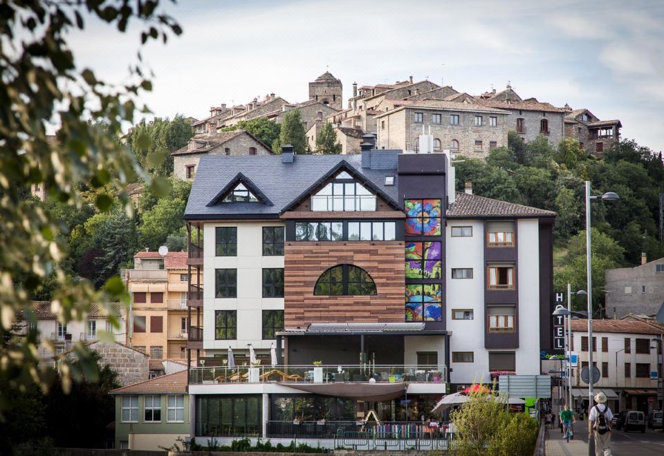 hotel overview picture