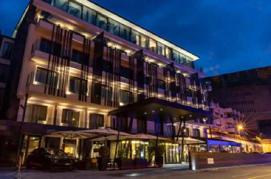 โรงแรมแกรนด์ กัมปิโอเน