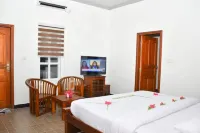 Equator Homestay