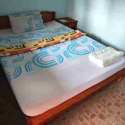 Yooneek Beach Resort Rooms