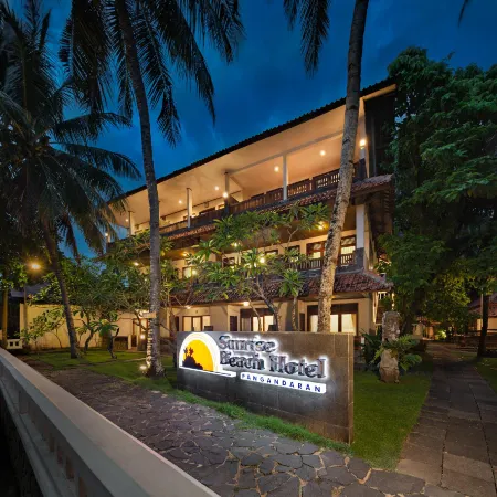 Sunrise Hotel Beach Pangandaran
