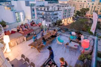 Marco Polo Party Hostel - Airport Shuttle