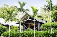 Palm Bungalows Hotels near Hamilton Island