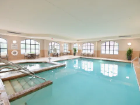 威斯康星德爾斯德爾頓湖Staybridge Suites 萊克德爾頓酒店